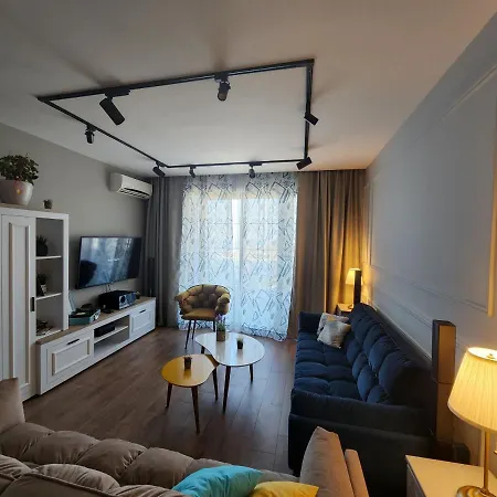 Marina Apartament Saranda